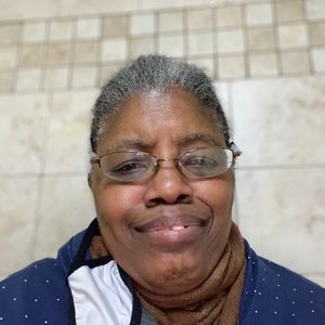 Meet your Posher, Lynette